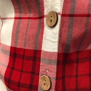 Checkered/v-neck plaid blouse